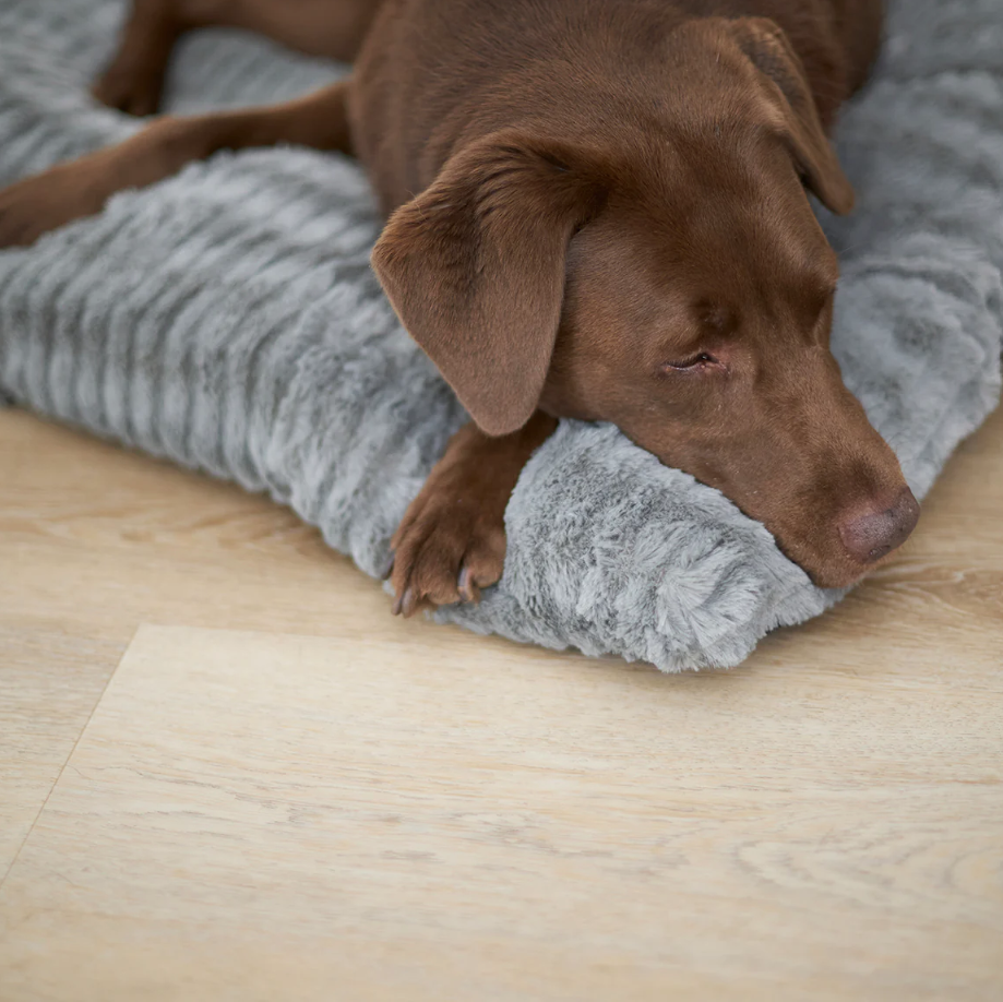 Storm Pillow Cool Grey XLARGE