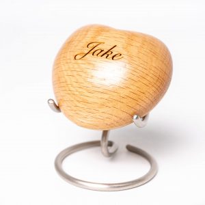 Tribute Oak Heart Keepsake
